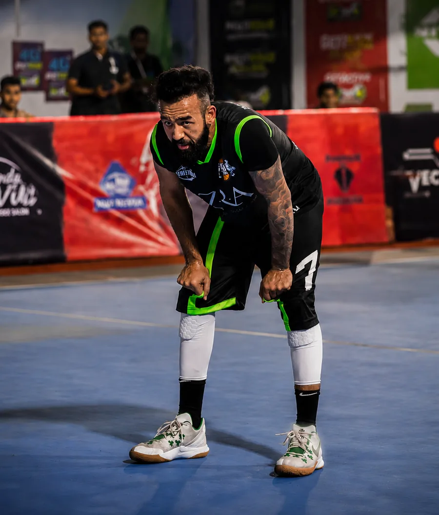 Dhruv Barman on court